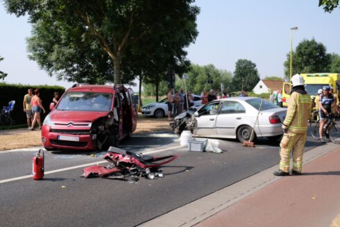 2018-07-22 00:00:00 - Wagens rijden op elkaar in in Koksijde