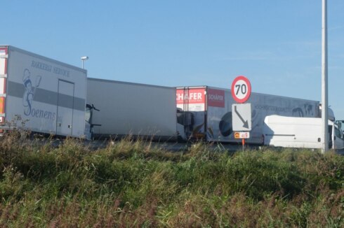 2016-08-25 00:00:00 - Vijf zwaargewonden, één dode bij ongeval in Westkerke