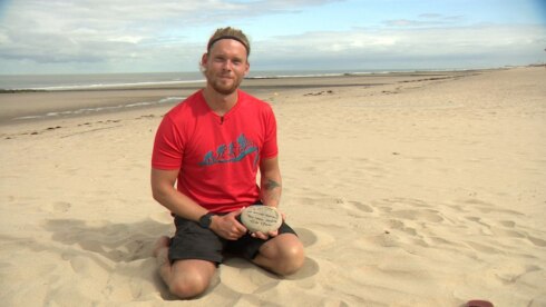 2019-09-19 00:00:00 - Bredenaar vertelt over zijn helse zwemtocht over het Kanaal