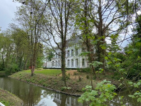 2022-04-25 00:00:00 - Kasteel van Meulebeke schittert weer