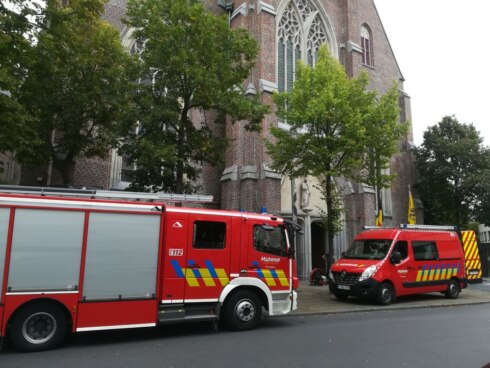 2017-09-05 00:00:00 - Begrafenissen in andere kerk wegens lek