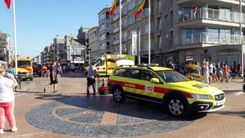 2018-07-23 00:00:00 - Twee kinderen uit zee gered in Koksijde