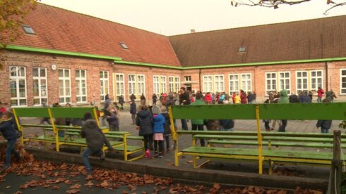 2016-11-07 00:00:00 - School schaft klasrij af