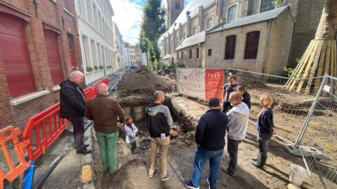 2022-09-15 00:00:00 - Uniek: Middeleeuwse klokkengieterij opgegraven in Brugge