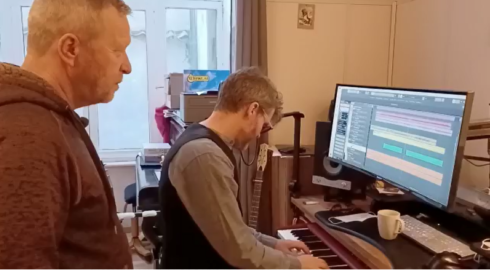 2022-01-07 00:00:00 - 'Ossan Zeer': cover van Red Zebra vraagt aandacht voor chronische pijn