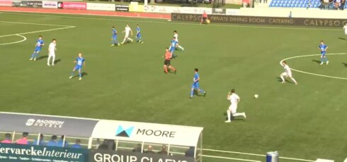 2022-09-25 00:00:00 - Royal Knokke FC krijgt er vier binnen tegen Beerschot