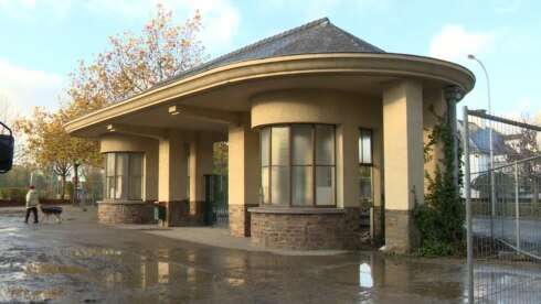 2016-11-08 00:00:00 - Poortgebouw in Izegem wordt toch afgebroken