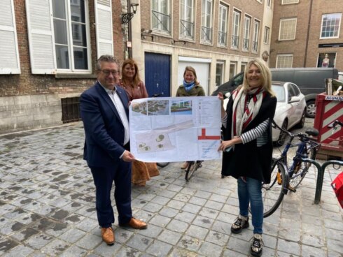 2020-05-13 00:00:00 - Pleintjes in Brugge worden opgesmukt