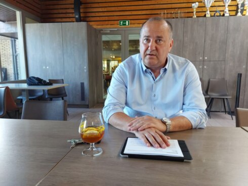 2022-06-23 00:00:00 - Burgemeester Waregem Kurt Vanryckeghem (56) stopt met politiek