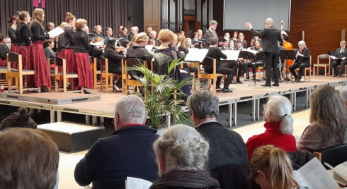 2022-04-11 00:00:00 - Waregems koor voert aartsmoeilijke Johannespassie op