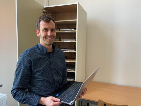 2020-03-31 00:00:00 - Ook bij ons worden laptops tegen leerachterstand ingezameld