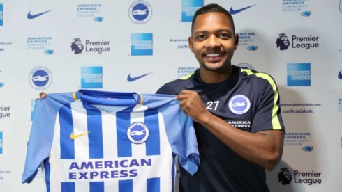 2017-08-21 00:00:00 - Recordtransfer Izquierdo: tekent voor vier jaar bij Brighton