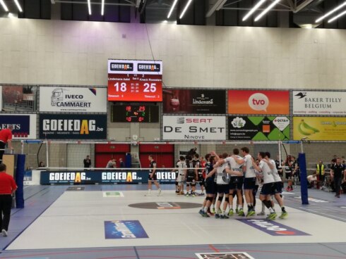 2017-12-24 00:00:00 - Roeselare wint topper in Aalst en blijft op kop