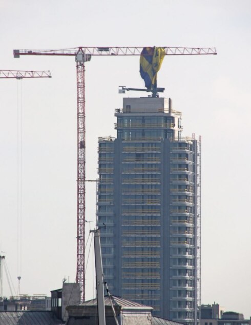 2021-05-28 00:00:00 - Gecrashte luchtballon voor filmopnames in Oostende