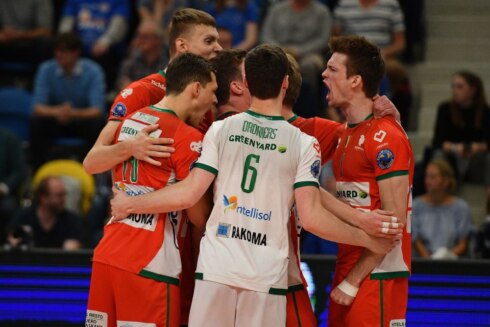 2020-12-24 00:00:00 - Maaseik neemt revanche in Menen