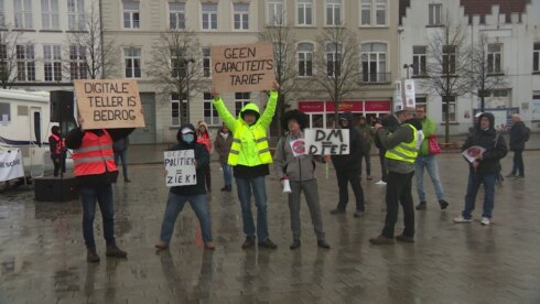 2022-02-06 00:00:00 - Betoging tegen stijgende energieprijzen lokt weinig manifestanten naar Brugge