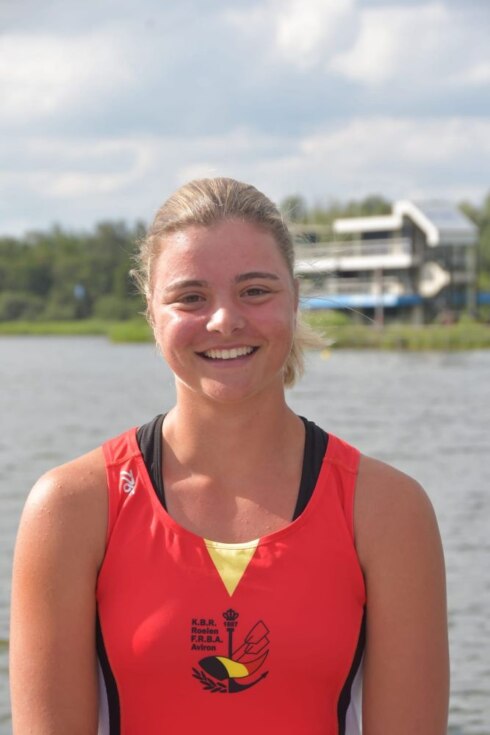 2023-08-03 00:00:00 - Jabbeekse Marit Janssens naar kwartfinale op WK roeien U19