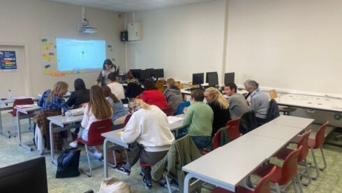 2022-10-03 00:00:00 - School wil leerlingen weerbaarder maken op internet