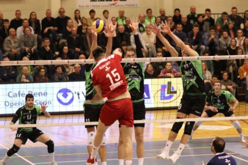 2018-02-15 00:00:00 - Par-ky Menen verliest thuis
