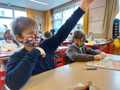 2021-03-18 00:00:00 - Leerlingen van 5de en 6de leerjaar moeten mondmasker dragen
