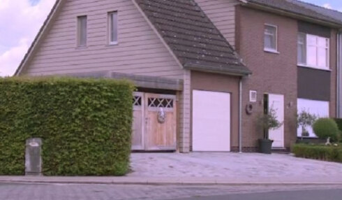 2017-08-17 00:00:00 - Zoon die moeder ombracht uitgeleverd aan ons land