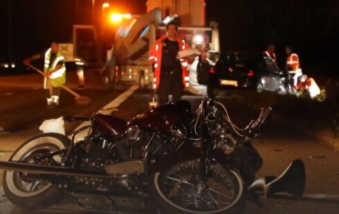 2022-09-05 00:00:00 - Motorrijder (37) uit Harelbeke komt om het leven na ongeval op E17