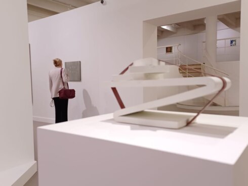 2023-01-04 00:00:00 - Veel volk voor tentoonstelling Raoul De Keyser in Oostende