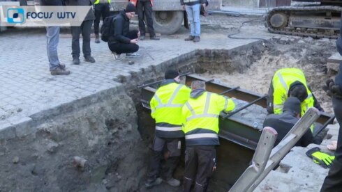 2023-04-11 00:00:00 - Gevonden grafsteen in Ieper was voor Jan De of Du Bruel, maar wie was hij?