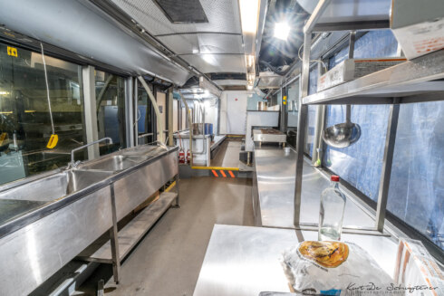 2021-10-25 00:00:00 - Kortrijkzaan bouwt lijnbus om tot noodhulpbus