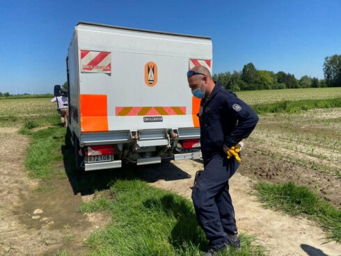 2021-06-07 00:00:00 - Obus ontdekt in Heule: DOVO laat springtuig ontploffen