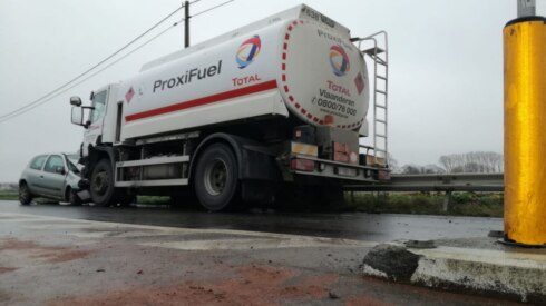 2020-01-16 00:00:00 - Vijf gewonden na frontale botsing, 1 man kritiek