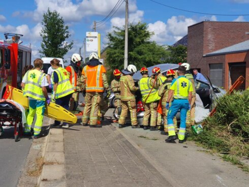 2020-06-16 00:00:00 - Twee mensen zwaargewond na aanrijding in Ieper