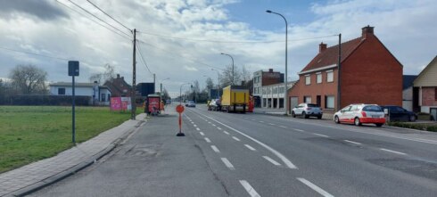 2022-02-24 00:00:00 - Auto tegen vrachtwagen in Kuurne, chauffeur overlijdt