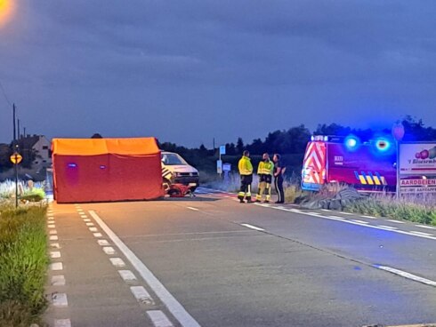 2022-06-27 00:00:00 - Bromfietser (47) sterft bij ongeval in Alveringem