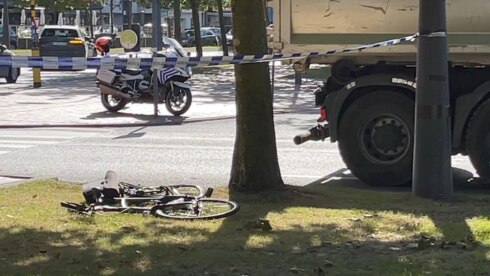 2021-09-28 00:00:00 - Vijftiger komt om na aanrijding met vrachtwagen in Knokke