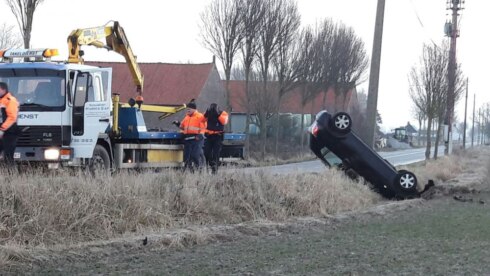 2017-01-27 00:00:00 - Regen zorgt voor ijsgladde wegen