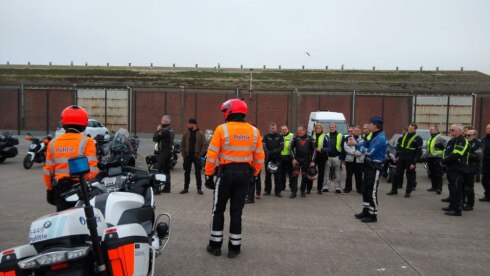 2022-03-27 00:00:00 - Opfrissingscursus voor motorrijders door Oostendse politie
