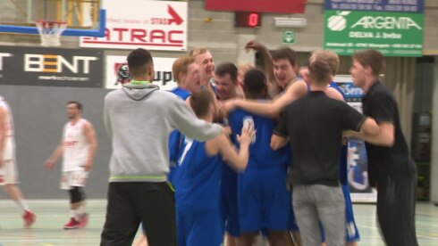 2018-04-25 00:00:00 - Gistel Oostende verrassend naar play-off finale