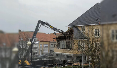 2020-03-11 00:00:00 - Oud stadhuis van Heist gaat tegen de vlakte