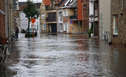 2021-07-27 00:00:00 - Wateroverlast: Knokke-Heist en Heuvelland hebben weer prijs