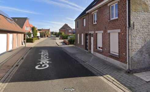 2023-09-10 00:00:00 - Vrouw (37) overlijdt in Meulebeke: "Alles wijst in richting drugs"