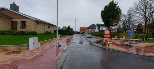 2021-11-30 00:00:00 - Oeps! Palen pal op fietspad in Blankenberge