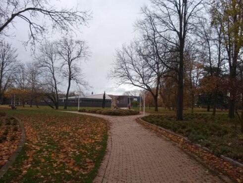 2019-11-27 00:00:00 - Nieuwpoort betaalde zelf voor herinrichting park, maar wou dat ook