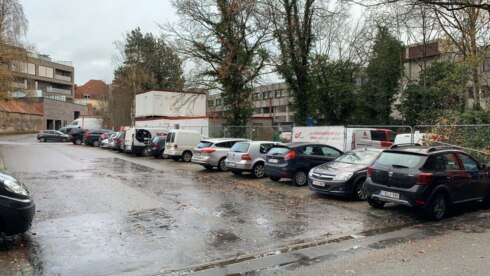 2021-12-09 00:00:00 - Meer groen op parkings Pand Waregem