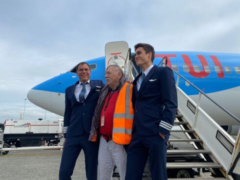 2021-10-07 00:00:00 - Drie generaties piloten gebeten door de luchtvaart : "het vliegen zit ons in de genen"