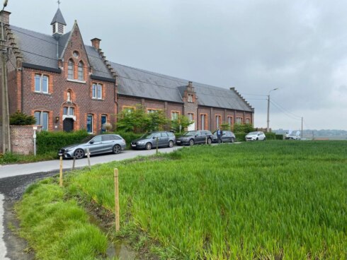 2023-05-10 00:00:00 - Vernieuwde Poelbergsite in Tielt: 'ideale rustpauze voor wandelaars, fietsers en gezinnen met kinderen'