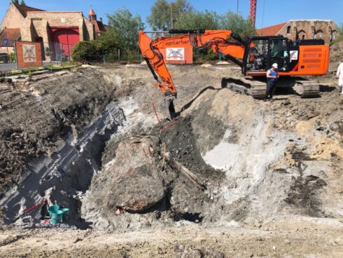 2019-05-13 00:00:00 - Potvis Valentijn vandaag opgegraven in Koksijde