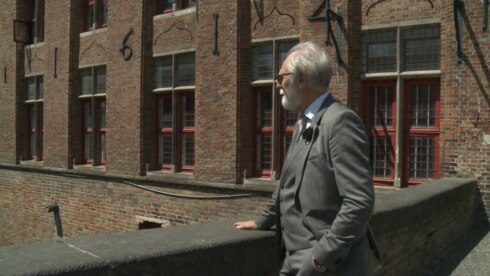 2022-06-29 00:00:00 - Brugse protocolchef op pensioen: "Een arbeider of koning? Iedereen gelijk voor de wet"