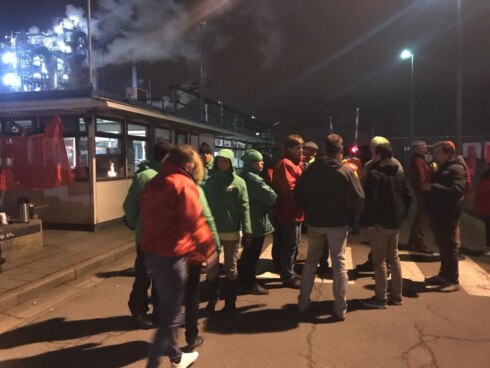 2019-02-13 00:00:00 - Tientallen bedrijven geblokkeerd op stakingsdag