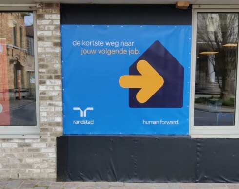 2023-04-28 00:00:00 - Interimkantoor met humor na ongeval: "kortste weg naar job"